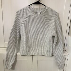 Women’s Ribbed Crewneck Sweater — Light Gray